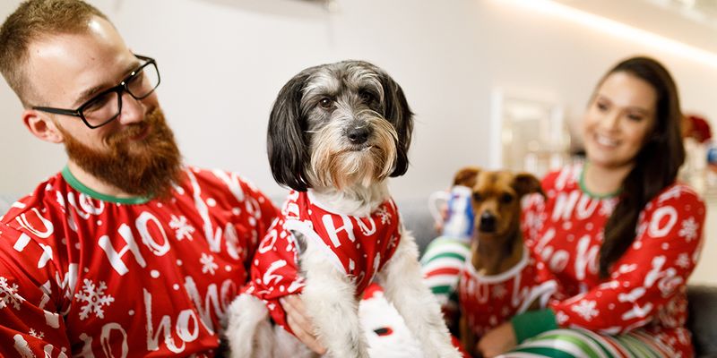 So gelingen deine Familienpyjama-Fotos für Weihnachten
