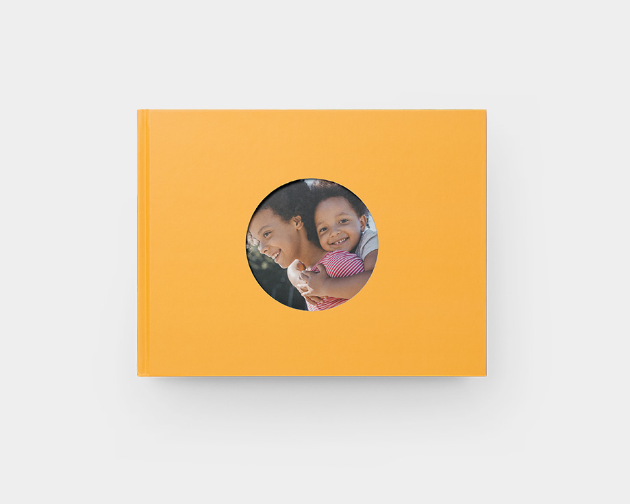 Fotobuch – Einband mit rundem Fenster