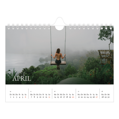 Fotokalender A5 — Einfacher Serif [April]