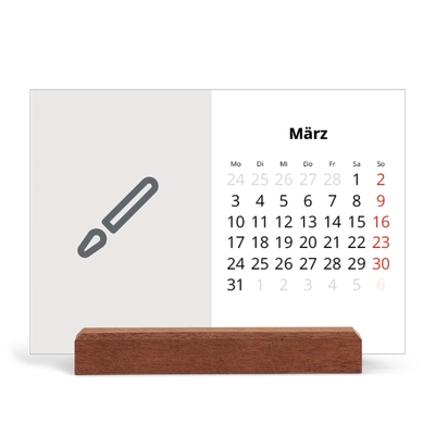 Tischkalender mit Holzfuß Querformat  — Gestalte deine eigenen Produkte [Marsch]