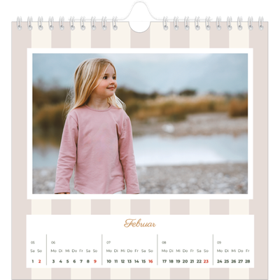 Jahreskalender Quadratisch — Schrift und Streifen [Februar]