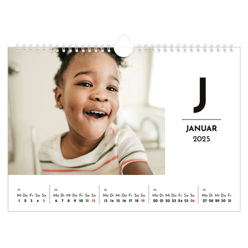 Fotokalender A4 — Buchstaben im Fokus