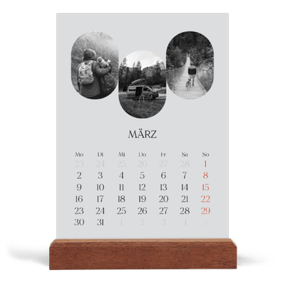 Tischkalender mit Holzfuß Hochformat  — Abenteuer-Route [Marsch]