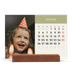 Tischkalender mit Holzfuß Querformat  — Pastellfarbene Monate [Januar]