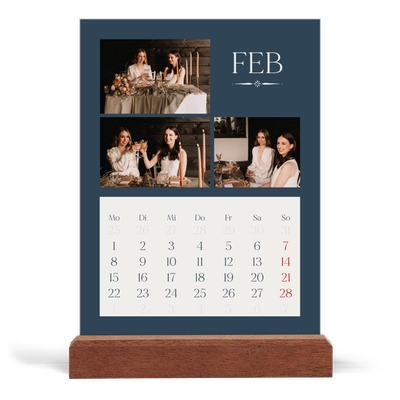 Tischkalender mit Holzfuß Hochformat  — Schiefer und Serifen [Februar]