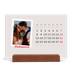 Tischkalender mit Holzfuß Querformat  — Karminrote Signatur [Februar]