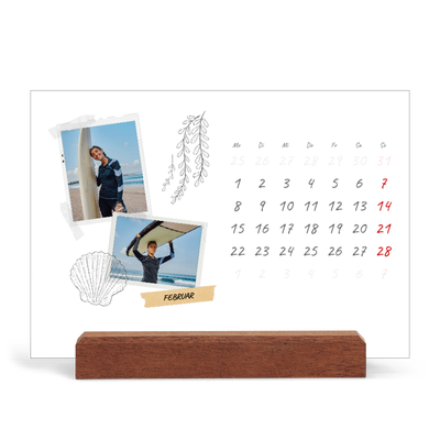 Tischkalender mit Holzfuß Querformat  — Scrapbook-Flair [Februar]