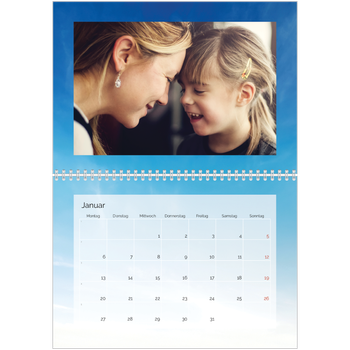 Fotokalender A4 doppelt — Wolkenhintergrund