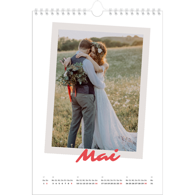 Fotokalender A4 (20 x 30 cm) — Karminrote Signatur [Mai]