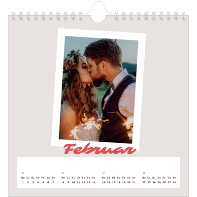 Jahreskalender Quadratisch — Karminrote Signatur [Februar]